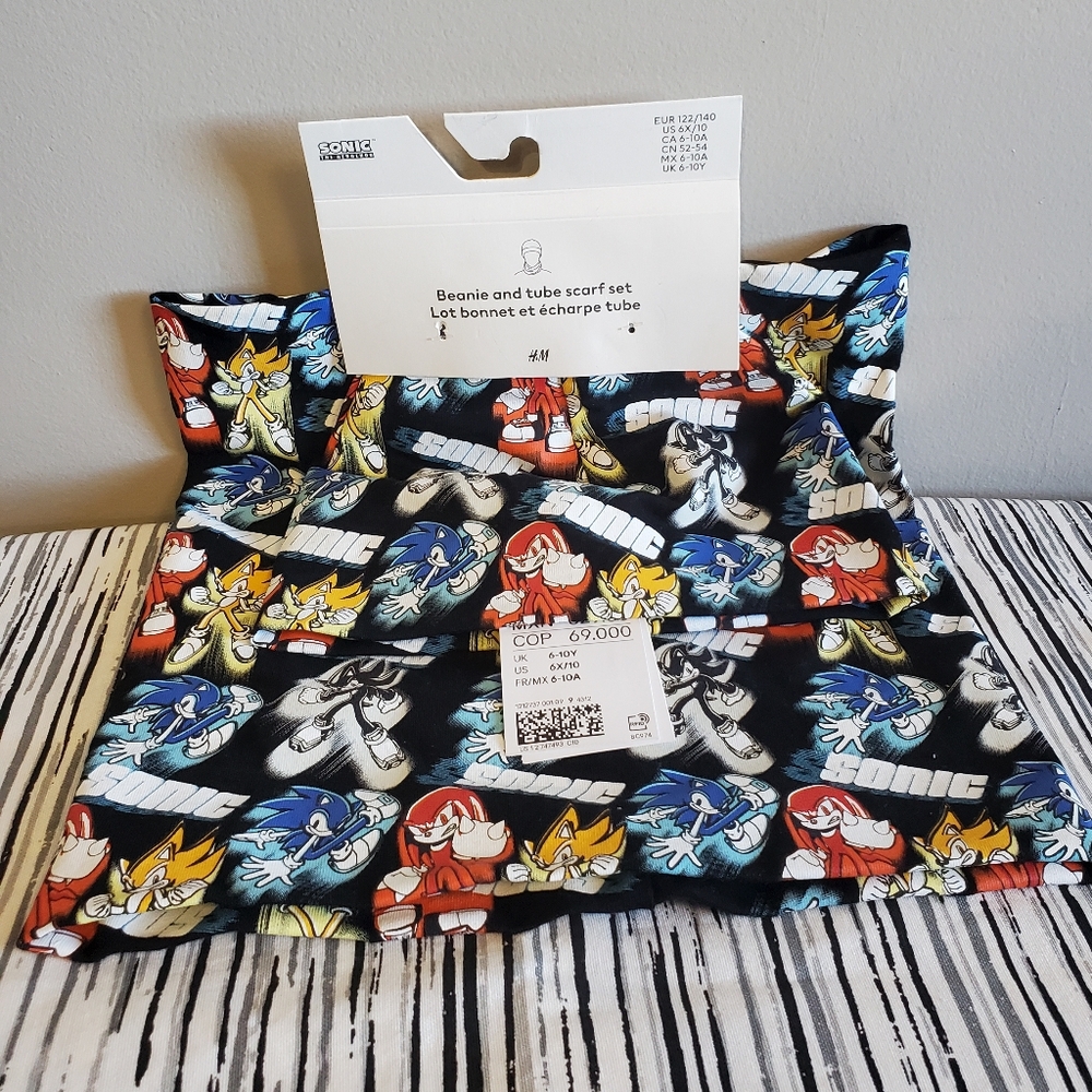 Sonic The Hedgehog Children's Beanie and Scarf Set